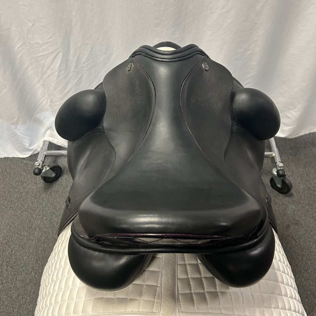 Used Trilogy Ethos 17.5" Dressage Saddle