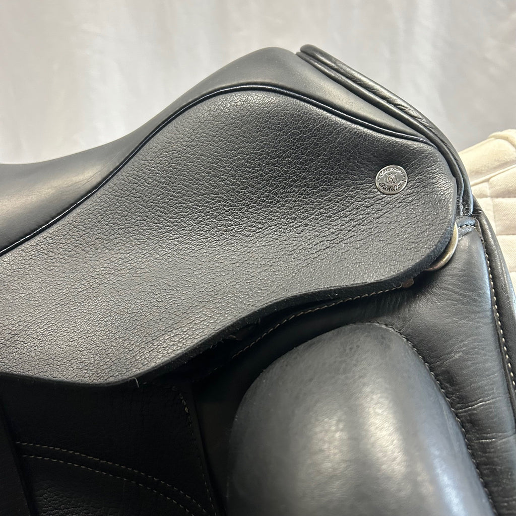 Used Custom Saddlery Wolfgang Omni Monoflap 17.5" Dressage Saddle