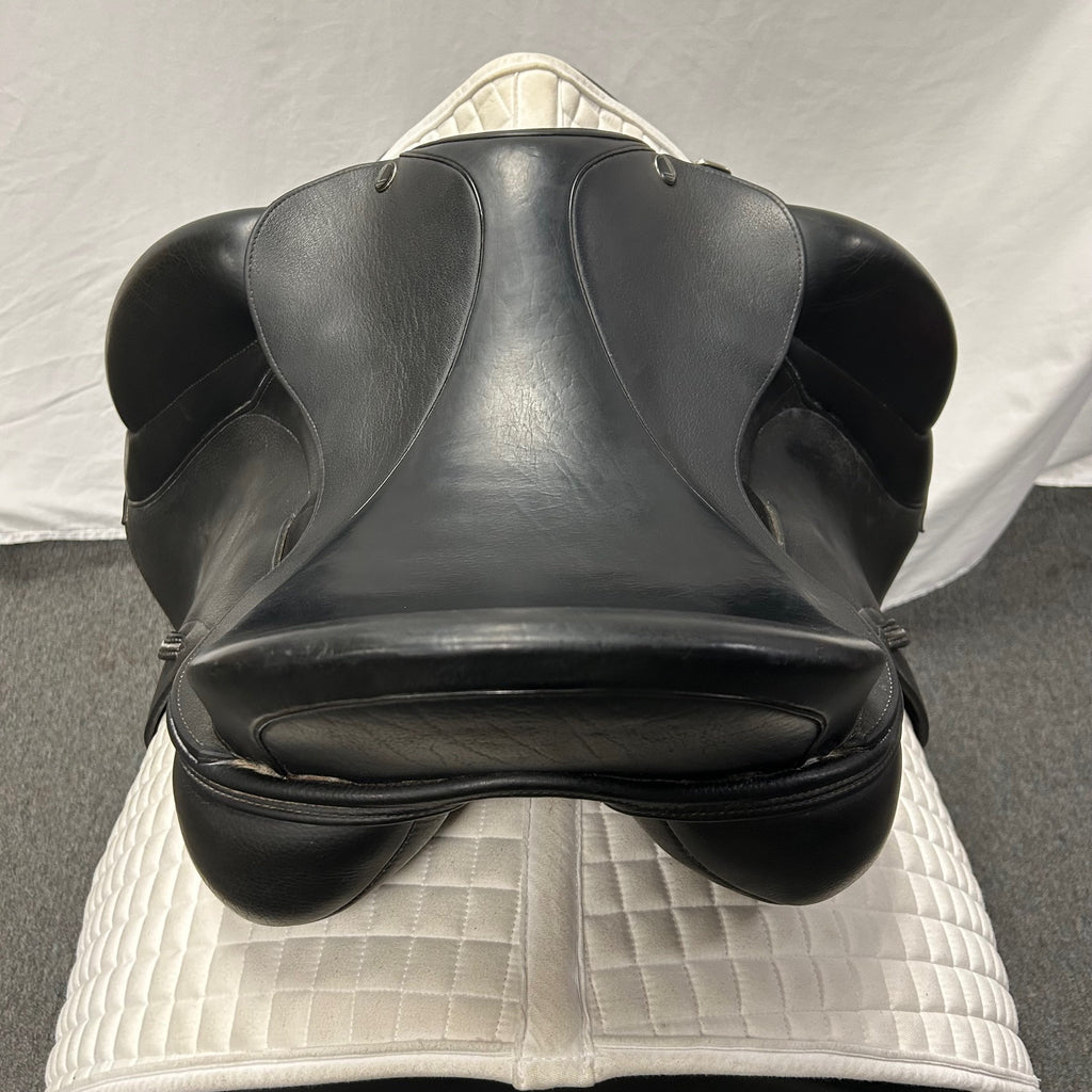 Used Veritas Vero 17.5" Dressage Saddle