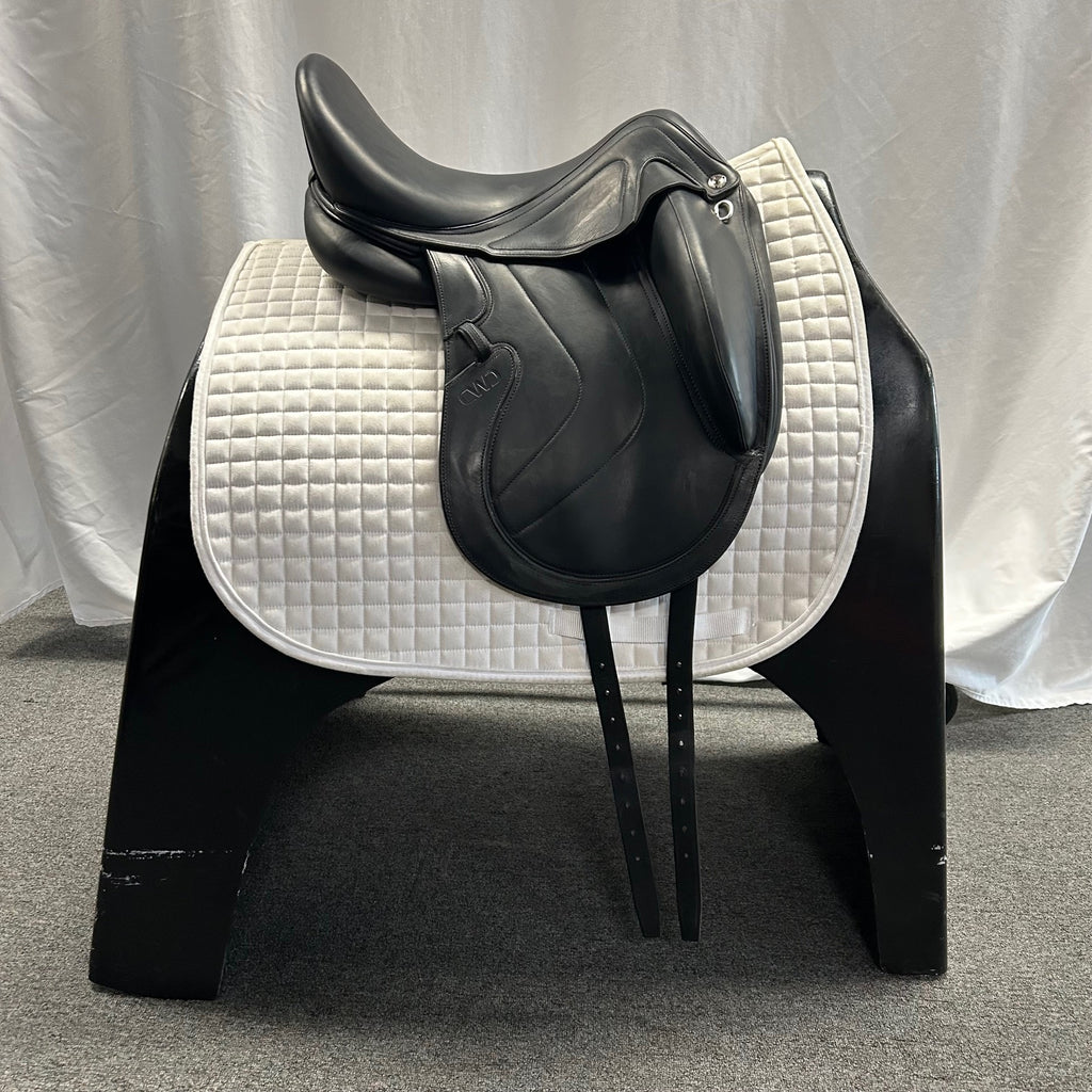 Used CWD SE37 17" Dressage Saddle