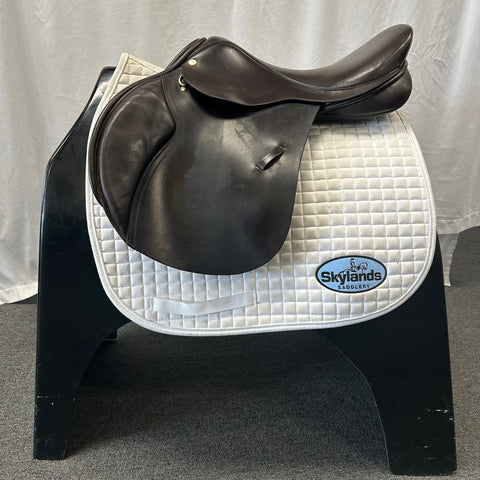 Used Black Country Ricochet 17.5" Jump Saddle