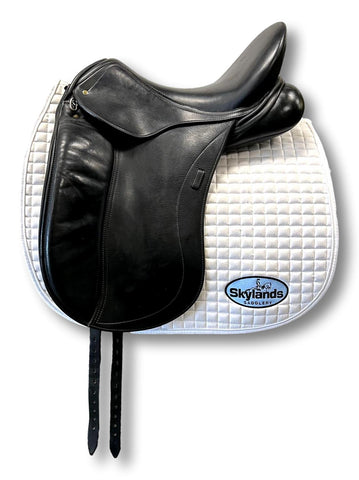 Used Equipe Oracle 17.5" Monoflap Dressage Saddle